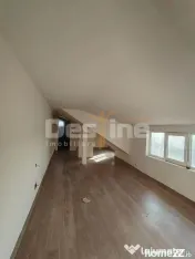 Apartament cu 2 camere+mansardă 
