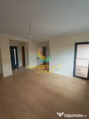 Triplex- 4 camere- mutare imediata 