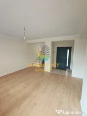 Triplex- 4 camere- mutare imediata 