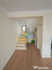 Triplex- 4 camere- mutare imediata 