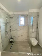 Inchiriez apartament 2 camere dec,bloc nou, gaze,7 min metrou Aparatorii Patriei 