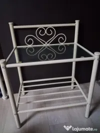 vand masuta perete,noptiera,50 lei 