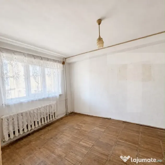 EXCLUSIVITATE BLITZ | Garsonieră în Săveni – Ideală pe - Saveni (Botosani)