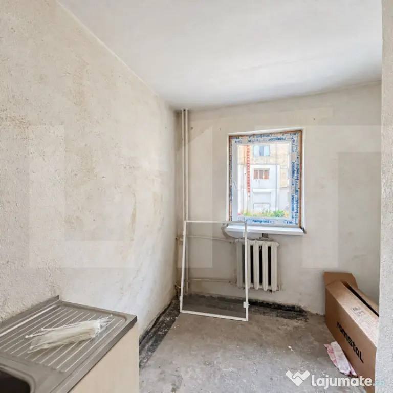 EXCLUSIVITATE BLITZ | Garsonieră în Săveni – Ideală pe - Saveni (Botosani)