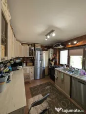 Vanzare Casa 5 camere; 180 mp; 2 bai , Iazului 
