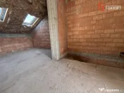 Duplex la cheie- 4 camere -de vanzare in Sanandrei 