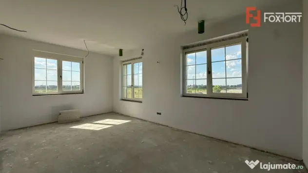 Casa de vanzare 5 camere si teren de 950 mp - Mosnita Noua - Mosnita Noua (Timis)