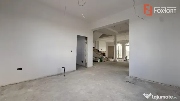 Casa de vanzare 5 camere si teren de 950 mp - Mosnita Noua - Mosnita Noua (Timis)