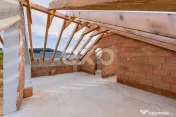 Casă în stil chalet, la baza Dealului Lempeș 175 mp utili 