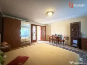 Casa individuala cu 6 camere de vanzare in localitatea Sacal 