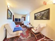 Casa individuala cu 6 camere de vanzare in localitatea Sacal 