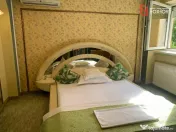 Casa cu 16 camere si teren de 752 mp - zona Bogdanestilor 