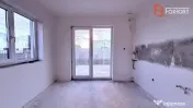 Casa tip triplex, cu 2 camere, de vanzare in Sanandrei. 