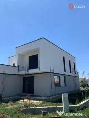 COMISION 0% Casa individuala cu 6 camere si teren de 712 mp 