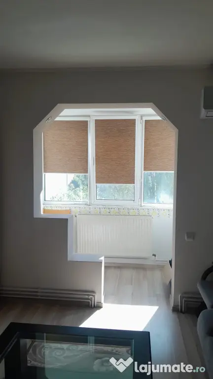 Inchiriez apartament 3 camere cu locuri de parcare central