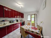 Duplex 4 camere, mobilat complet, curte mare, zona Cetatii, Floresti 