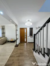 Duplex 4 camere, mobilat complet, curte mare, zona Cetatii, Floresti 