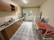 Apartament 3 camere, 65 mp, 2 bai, nemobilat, zona piata cip 