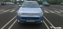 Mitsubishi Outlander PHEV 2014