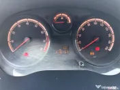 Opel Corsa D Benzină – 216.159 km – 1.100 Euro 