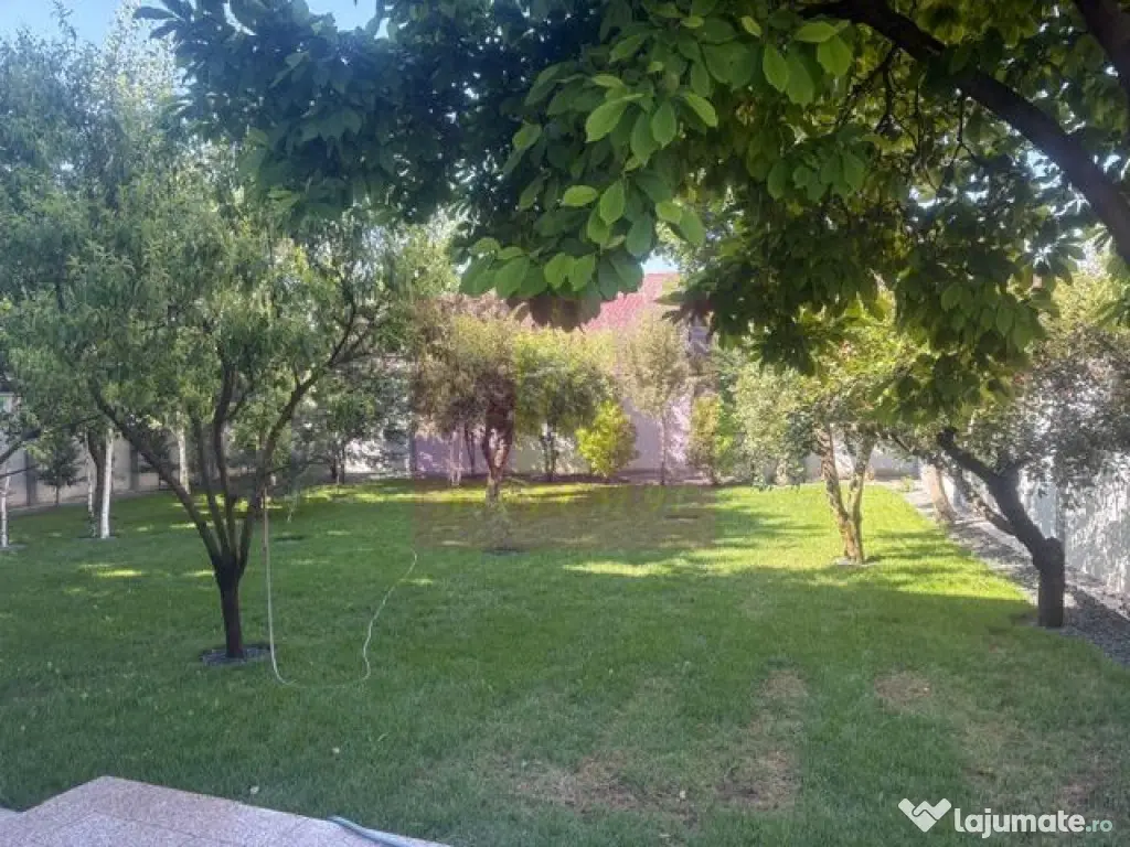 Vila P+1+M incojurata de o oaza de liniste si verdeata Bragadiru. - Bragadiru (Bucuresti-Ilfov)