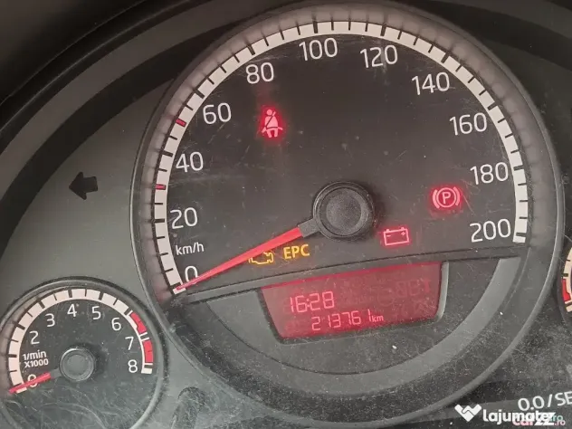 VW UP benzina 1.0 - Blejoi (Prahova)