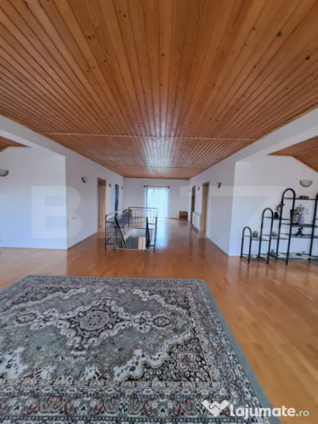 Casa individuala Tractorul_Coresi 10 camere!! - Brasov (Brasov)