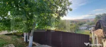 Casa cu 2 corpuri si anexe