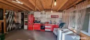 Casa cu 2 corpuri si anexe 