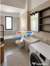 Apartament 2 camere, loc de parcare /centrala proprie- Basar 
