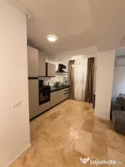 Summerland apartament 2 camere renovat loc parcare termen lu