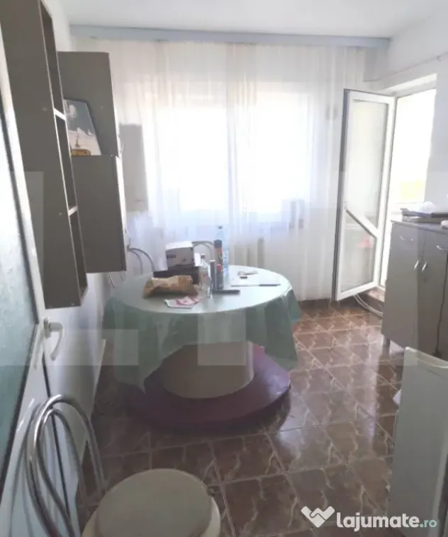 Apartament 3 camere - decomandat 64,45mp- Zona Donici - Botosani (Botosani)
