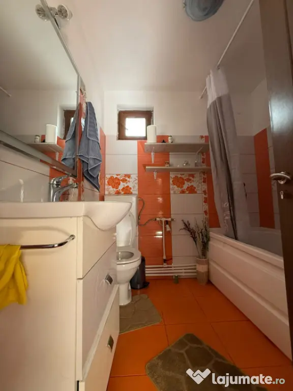 E3- CASA LA SOL BCA, 3 camere, foisor, curte, centrala gaz - Tulcea (Tulcea)
