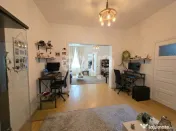 Decebal, Delea Noua, apartament de vanzare etaj 1 cu central 
