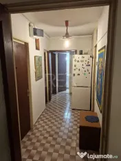 3 camere, 1/4, 76mp, bloc 1988-Uverturii 