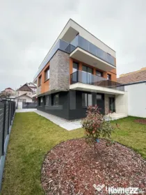 Casa individuala, 6 camere, 220 mp, zona Iulius Mall