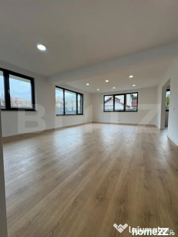 Casa individuala, 6 camere, 220 mp, zona Iulius Mall