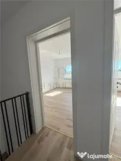 DUPLEX PE ETAJ 3 DORMITOARE BUCATARIE INCHISA TEREN 400 MP Z 