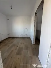 DUPLEX PE ETAJ 3 DORMITOARE BUCATARIE INCHISA TEREN 400 MP Z 