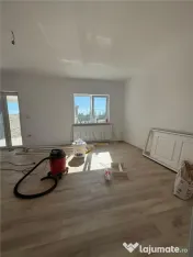 DUPLEX PE ETAJ 3 DORMITOARE BUCATARIE INCHISA TEREN 400 MP Z 