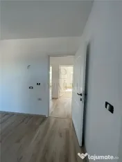 DUPLEX PE ETAJ 3 DORMITOARE BUCATARIE INCHISA TEREN 400 MP Z 