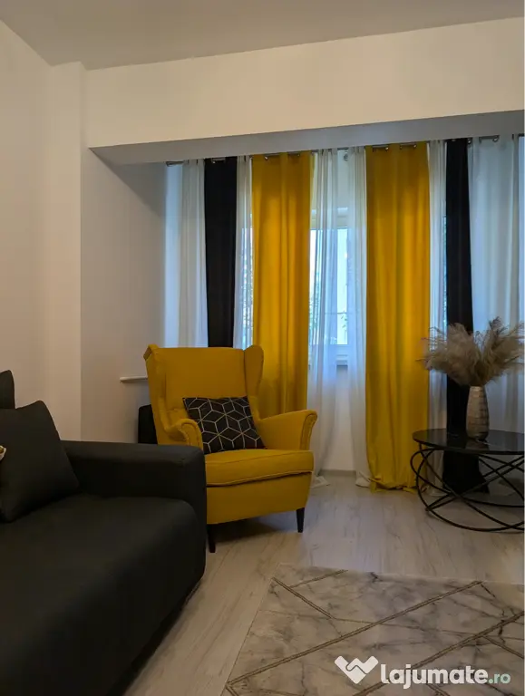Apartament complet complet renovat și mobilat,