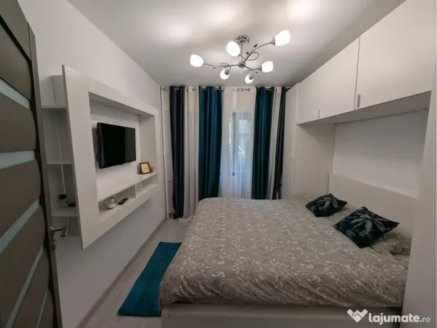 Apartament complet complet renovat și mobilat,