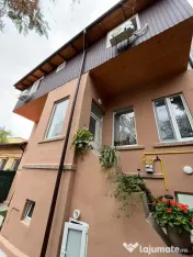 Casă 5 camere, 135 mp, zona Unirii, renovată 