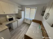 Garsonieră renovată | 12 mp | Etaj 1 | Mobilier pe comand 