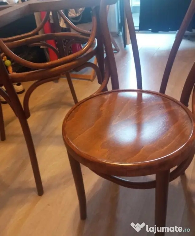 Set masă rotundă vintage din lemn masiv + 4 scaune (Stil Bistro / Thonet)