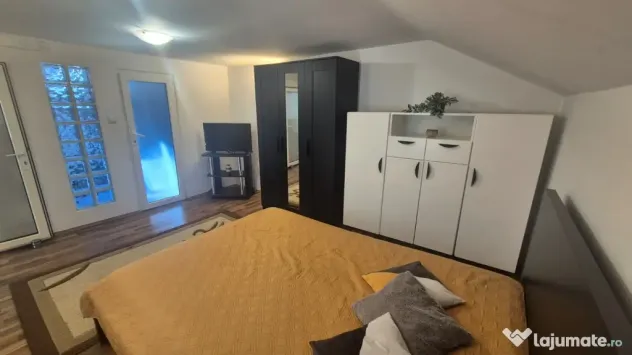 PF inchiriez apartament 2 cam Calea Turzii,parcare,posibilitate incarcare auto electric