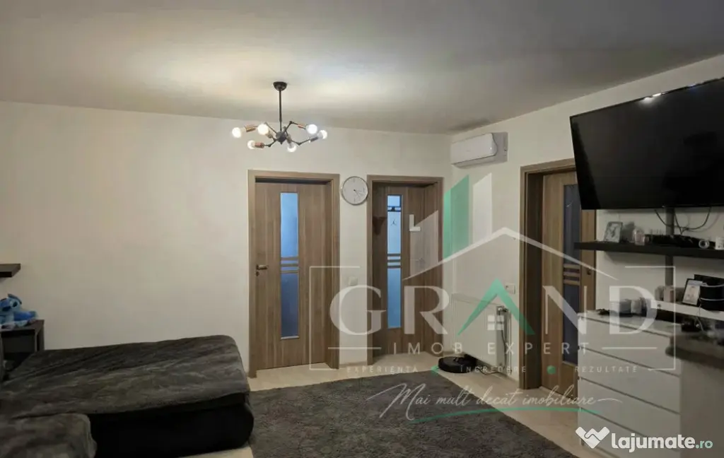 Apartament 3 camere de vanzare, Floresti - Floresti (Cluj)
