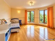 Spatiu cu personalitate: Vila pretabila si centru educationa 