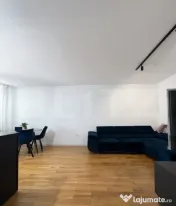 Apartament modern 2 camere, etaj intermediar, parcare, balco 